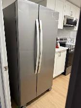 PREMIUM STAINLESS STEEL APPLIANCE PACKAGE – LIKE NEW!