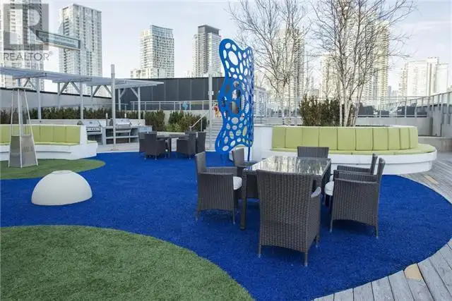 1 bed study :2000 Downtown Core/Waterfront/Cityplace/Fort York - Photo 9