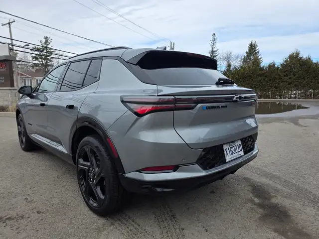 2025 Chevrolet Equinox EV RS - Photo 3