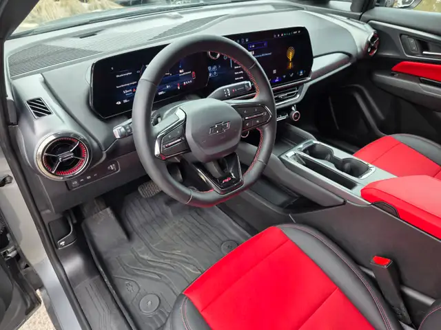 2025 Chevrolet Equinox EV RS - Photo 10
