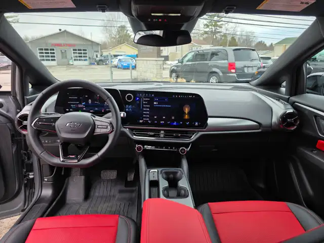 2025 Chevrolet Equinox EV RS - Photo 12