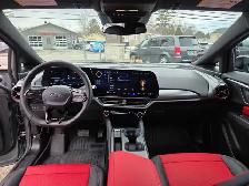 2025 Chevrolet Equinox EV RS - Photo 12