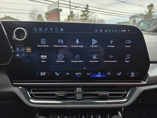 2025 Chevrolet Equinox EV RS - Photo 16