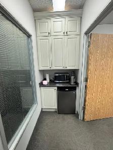 Fully Furnished Office Room for Rent - Photo 5