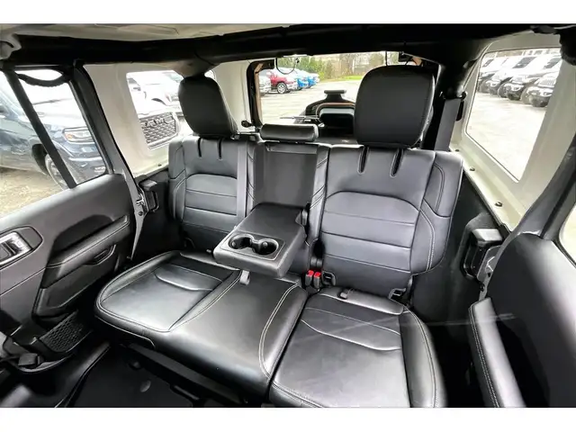 2023 Jeep Wrangler 4xe Sahara PHEV | Leather | NAV | Alpine | LE - Photo 25