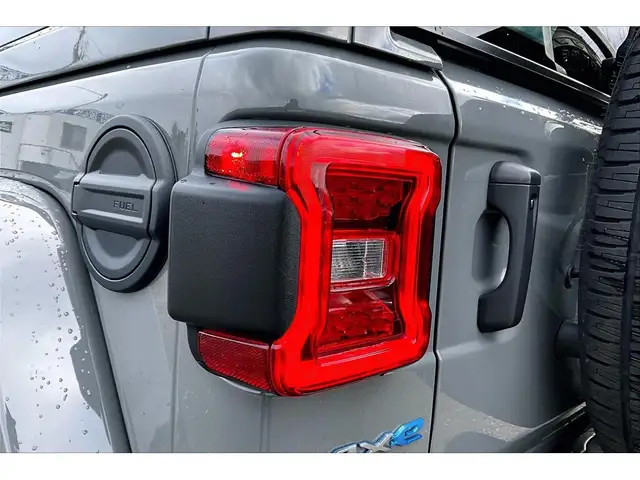 2023 Jeep Wrangler 4xe Sahara PHEV | Leather | NAV | Alpine | LE - Photo 29