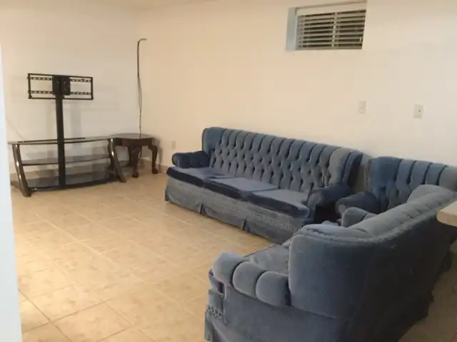 basement for rent - Photo 3