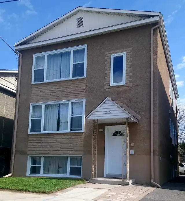 1 large Bedroom apartment near Heart of Downtown Ottawa