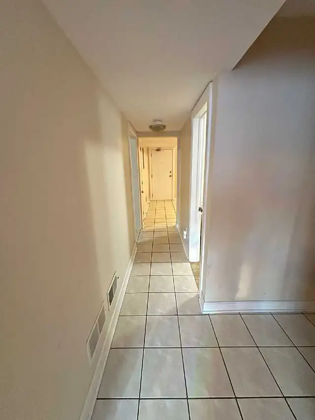 1 large Bedroom apartment near Heart of Downtown Ottawa - Photo 3