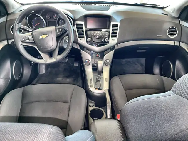 2016 Chevrolet Cruze Limited LT Turbo - Photo 28