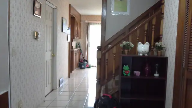 on 2nd Floor/5 Mins Walk to Whitehorn Ctrain/Near DT & Airport - Photo 6