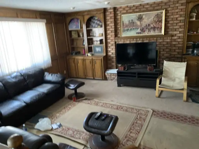 on 2nd Floor/5 Mins Walk to Whitehorn Ctrain/Near DT & Airport - Photo 7