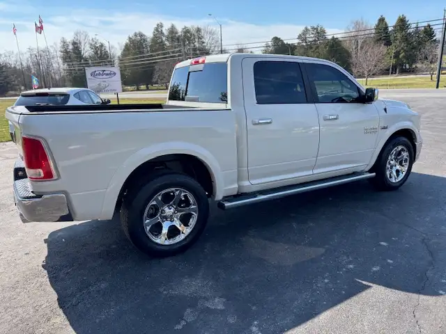2017 RAM 1500 LARAMIE  ONE OWNER  CLEAN CARFAX - Photo 7