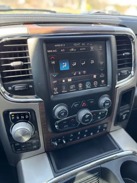 2017 RAM 1500 LARAMIE  ONE OWNER  CLEAN CARFAX - Photo 22