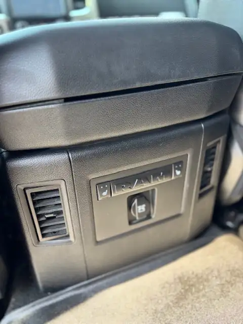 2017 RAM 1500 LARAMIE  ONE OWNER  CLEAN CARFAX - Photo 30