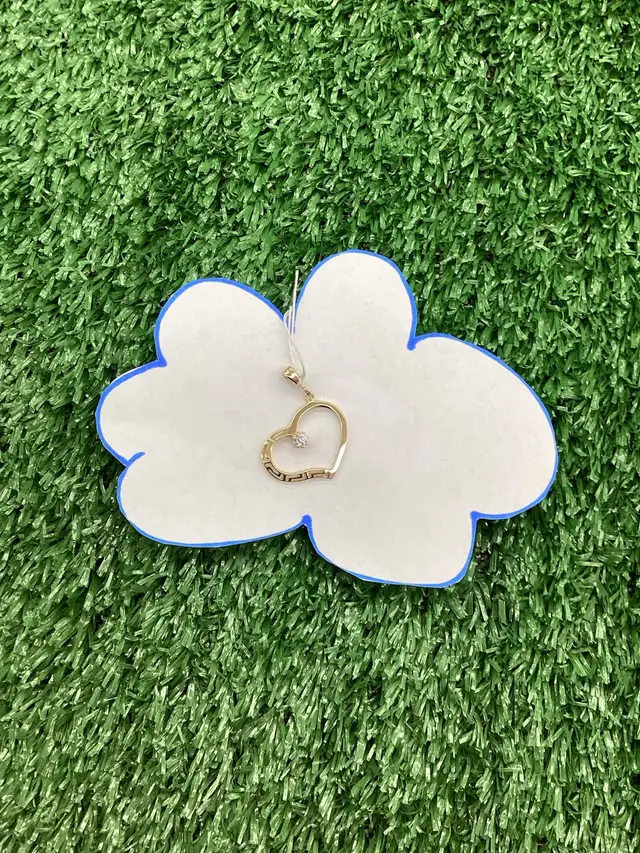 breloque cœur médusa en or - Photo 2