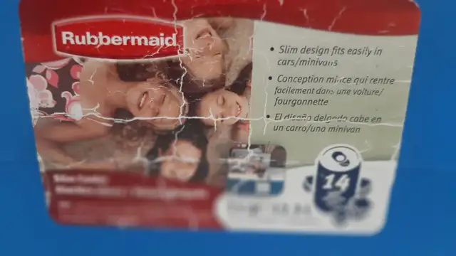 RUBBERMAID SLIM COOLER EXCELLENT SHAPE! - Photo 5