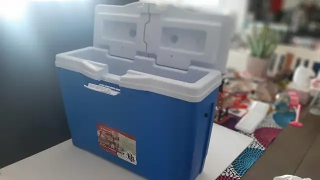 RUBBERMAID SLIM COOLER EXCELLENT SHAPE! - Photo 8