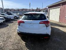 2017 Honda HR-V LX 4WD CVT - Photo 4