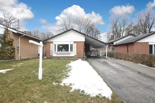 Furnished room for male professional on the main floor of house