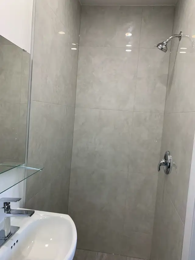 Room for Rent | 552 Lansdowne Ave - Photo 5