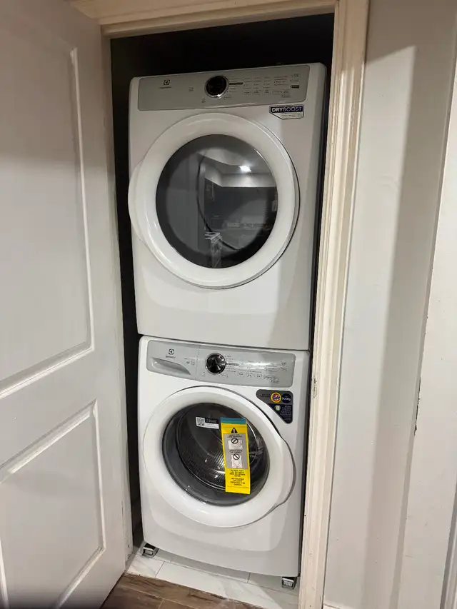 2 bedroom basement for family/girls available May 1 (4379997230) - Photo 9