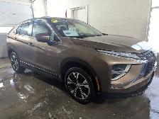 2022 Mitsubishi Eclipse Cross ES AWC LOTS OF ROOM! - Photo 3