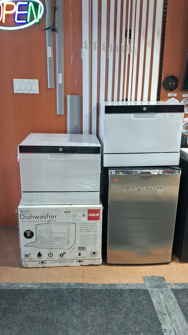 RCA DISHWASHER MODEL NO : RDW3208-B
