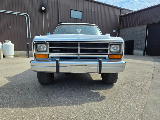 1988 Dodge Ram Charger 4X4 / 318ci Rare ! - Photo 10