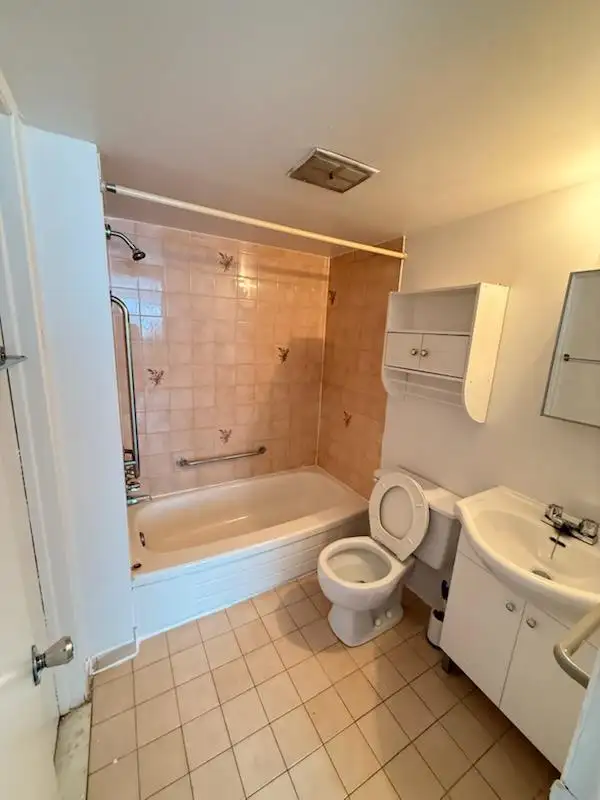 3 1/2 (1 bedroom apt) $1200 a louer Rosemont - Photo 5