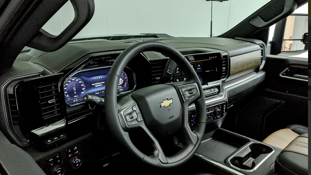 2025 Chevy Silverado 3500 HD High Country - Photo 3