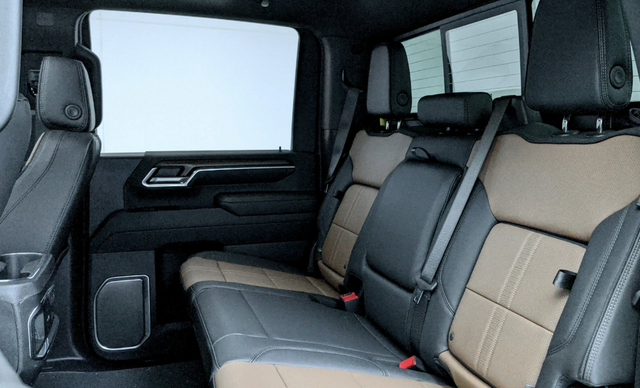 2025 Chevy Silverado 3500 HD High Country - Photo 9