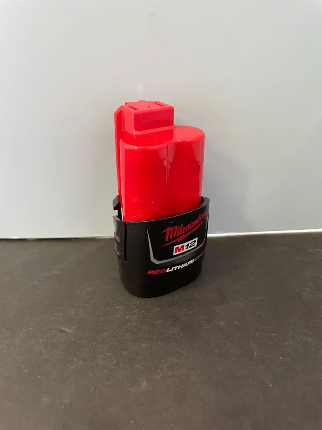 MILWAUKEE M12 2.0AH BATTERY
