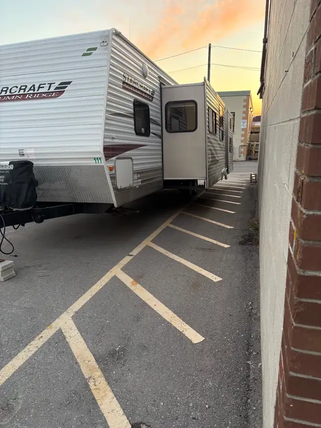2011 starCraft 32.9ft travel trailer - Photo 4