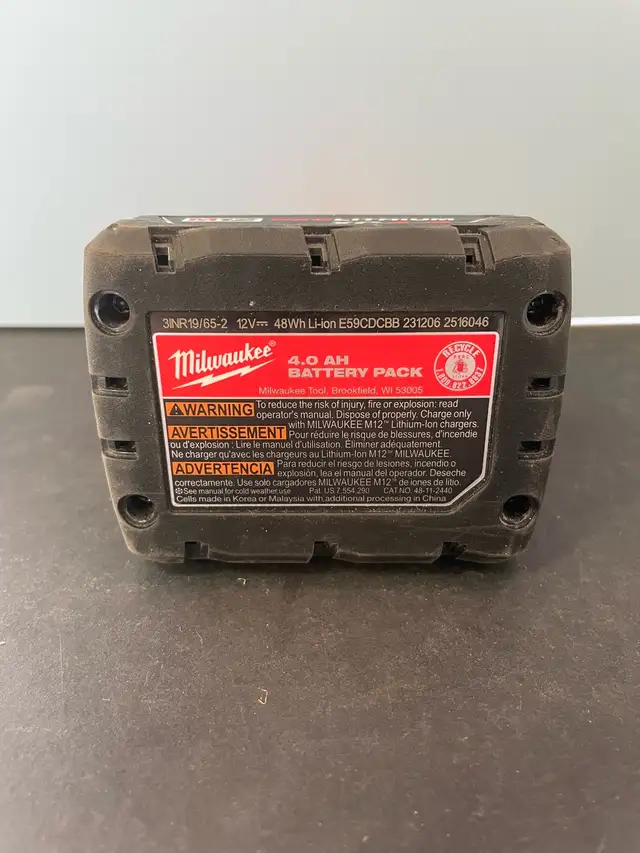 MILWAUKEE M12 XC 4.0AH BATTERY - Photo 3