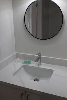 one private room first level for rent - Photo 3