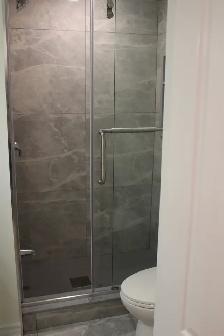 one private room first level for rent - Photo 4