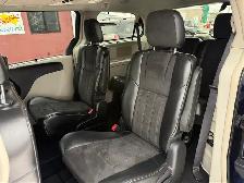 2016 Chrysler Town & Country Premium ONLY 151K - Photo 8
