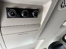 2016 Chrysler Town & Country Premium ONLY 151K - Photo 10