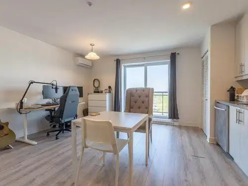 Studio for rent, 4-minute walk to Angrignon Metro   4 Appliances - Photo 6