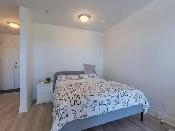 Studio for rent, 4-minute walk to Angrignon Metro   4 Appliances - Photo 8