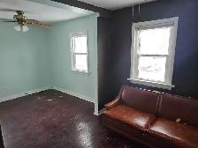 ALL INCLUSIVE 2 BEDROOMS APT. CLOSE DOWNTOWN COUPLE,/SINGLE - Photo 3