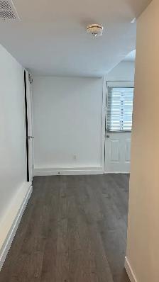 BEAUTIFUL BACHELOR GROUND FLOOR UNIT WITH WALKOUT YARD- WELLAND - Photo 6