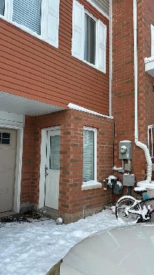 BEAUTIFUL BACHELOR GROUND FLOOR UNIT WITH WALKOUT YARD- WELLAND - Photo 9