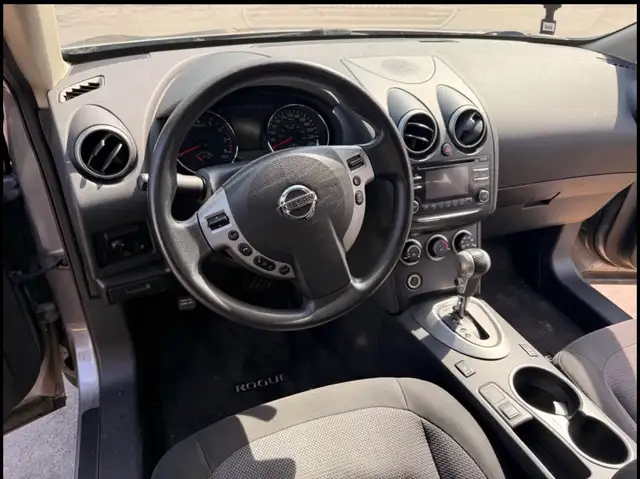 Offering For Sale 2012 Nissan Rogue! - Photo 6