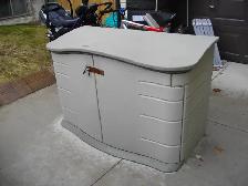 large deck box first $80 cash takes it