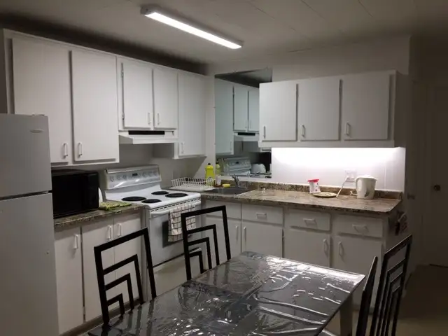 Chambre à louer 555$ près Univ Laval et Centre achats avec stat - Photo 3