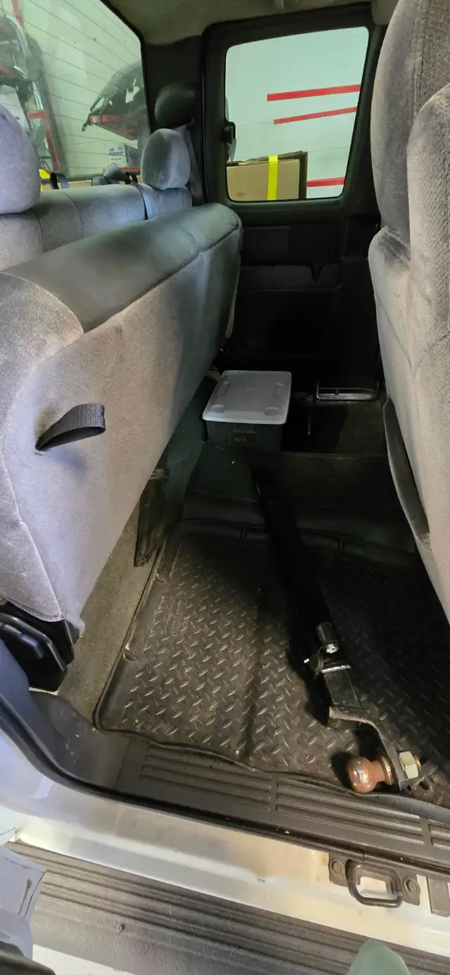 2006 GMC SIERRA 3500HD 6.6L DIESEL LBZ - FOR SALE! - Photo 9