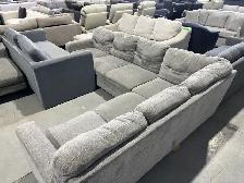 Grey fabric sectional - Photo 2