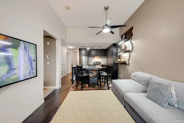 Scott Living Emma Sectional Sofa Set with Ottoman - Photo 4